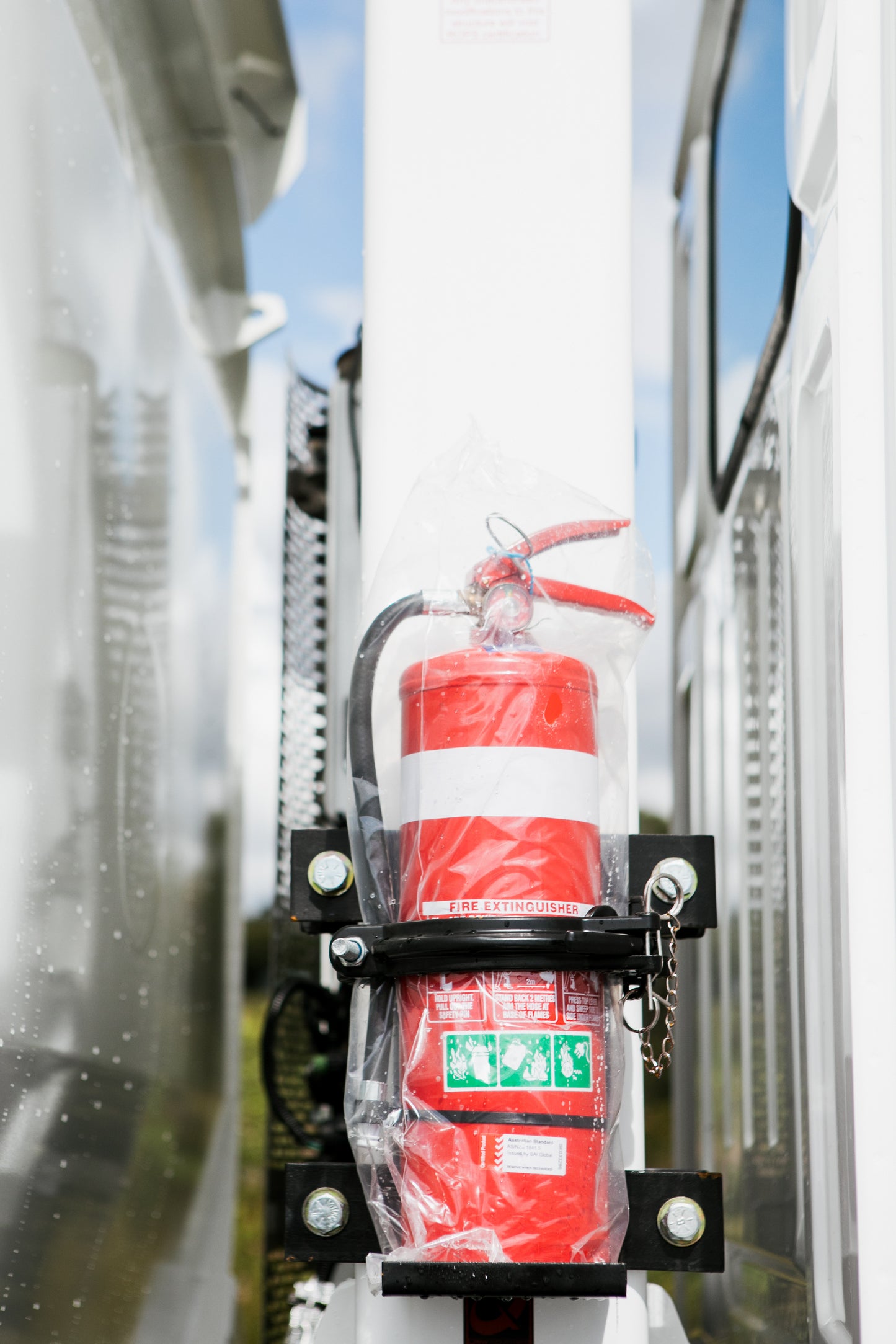 Mounted ABE Fire Extinguisher (4.5kg)