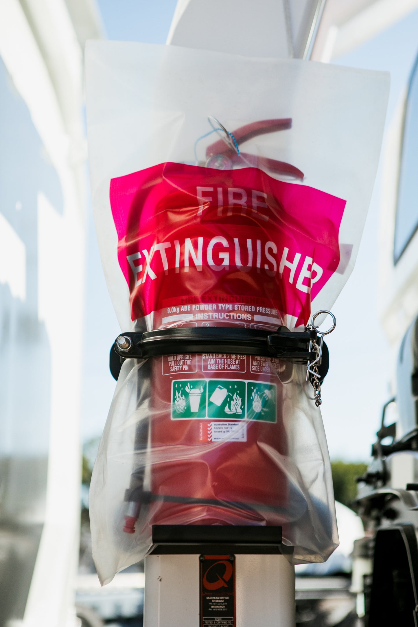 Mounted ABE Fire Extinguisher (9kg)
