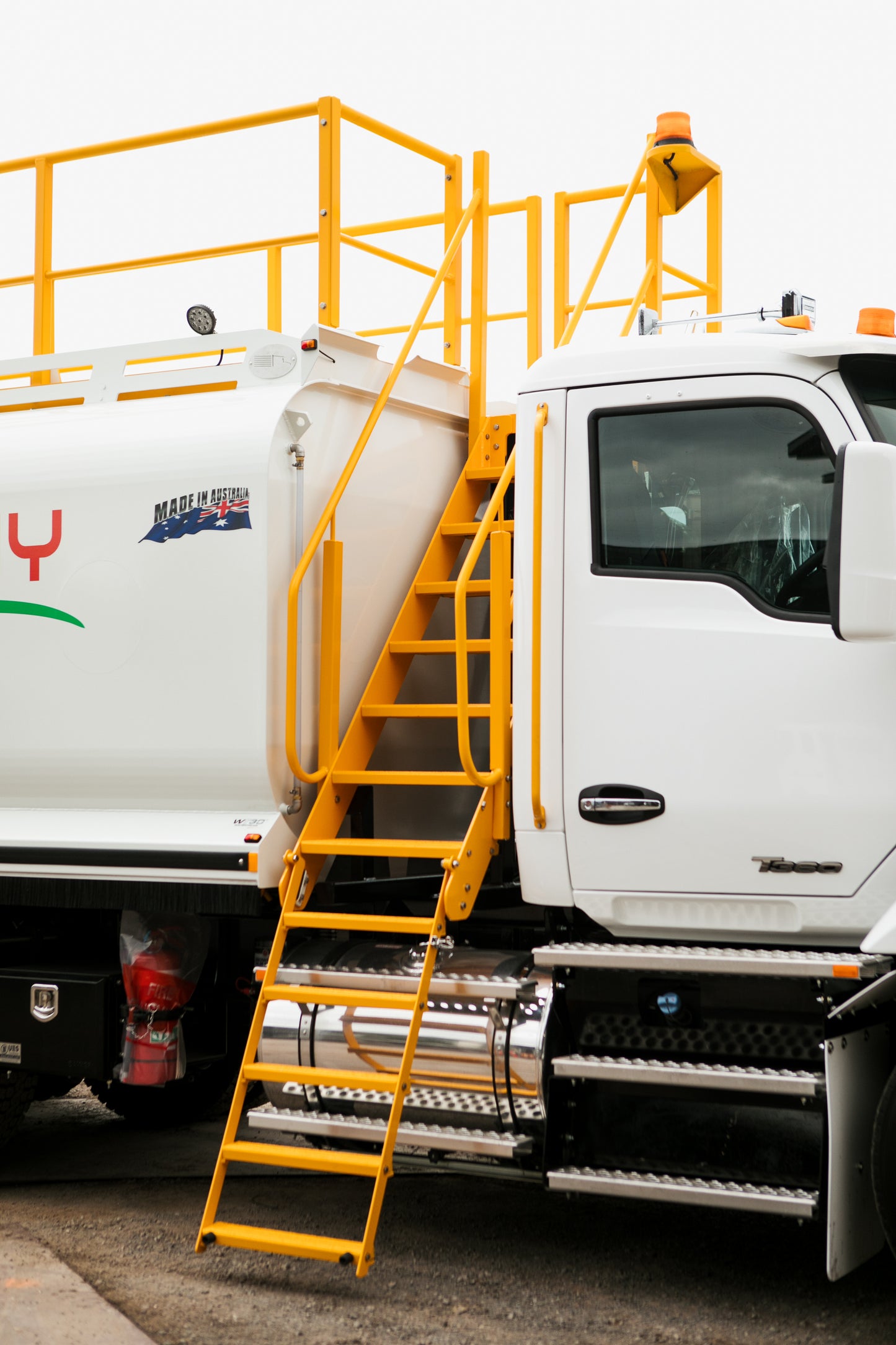 WT30 Option - Fixed Removabe WT Handrail Top Access System